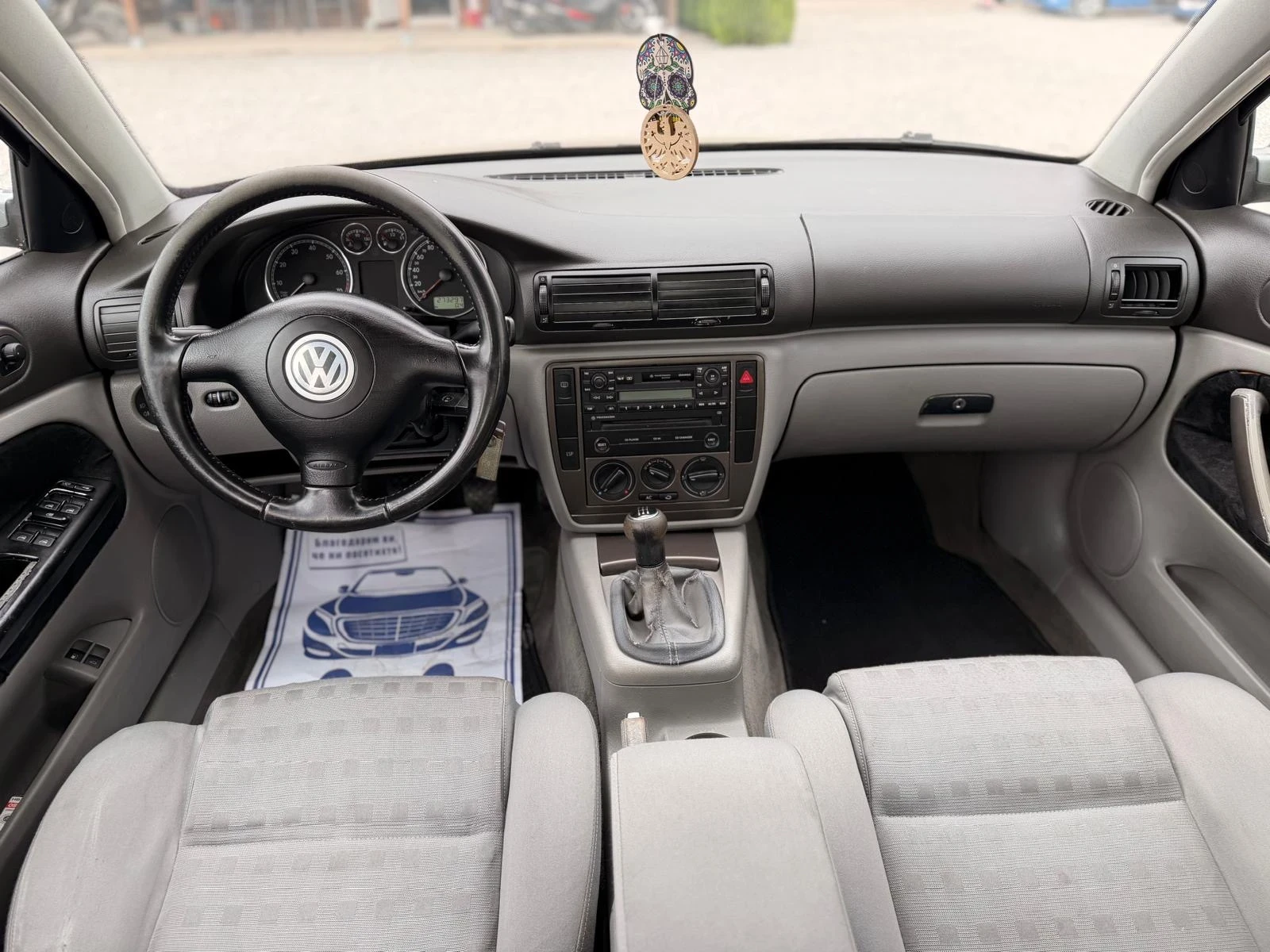 VW Passat 1.6i * Нов внос* , снимка 15 - Автомобили и джипове - 56261481