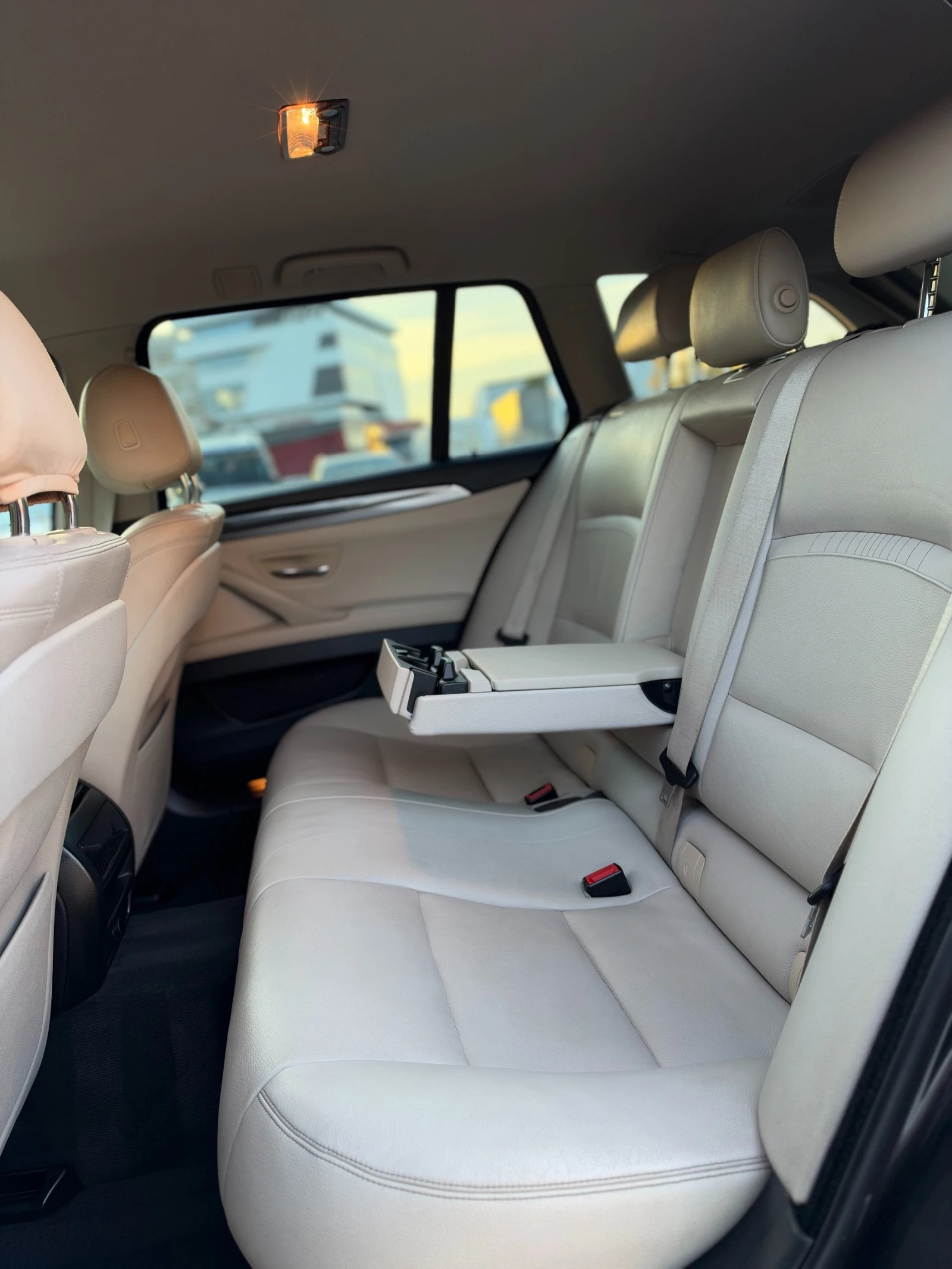 BMW 520, снимка 14 - Автомобили и джипове - 56509508
