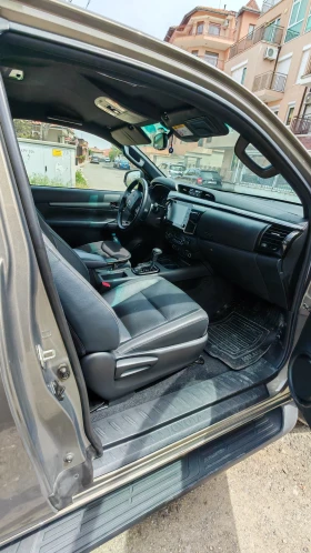 Toyota Hilux 2800 см3 204 кс., снимка 6