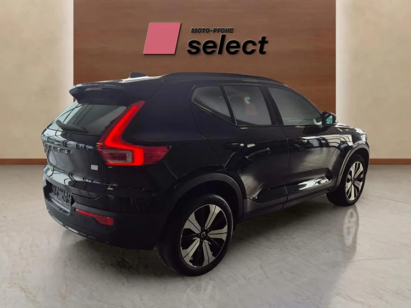 Volvo XC40 69 kWh, снимка 4 - Автомобили и джипове - 52530079