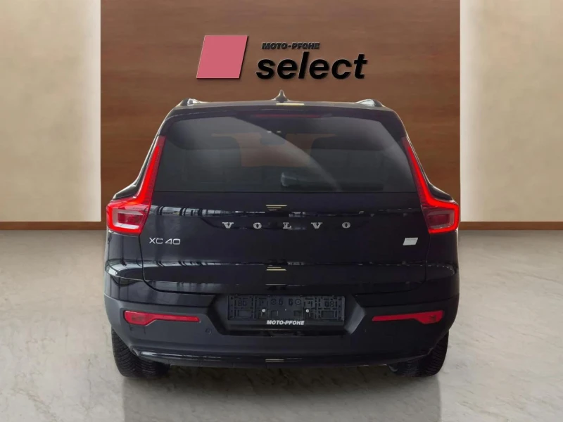 Volvo XC40 69 kWh, снимка 5 - Автомобили и джипове - 52530079