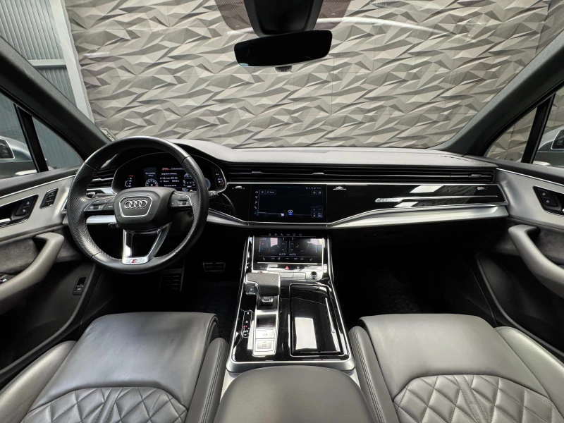 Audi SQ7 * ГАРАНЦИЯ* Quattro TFSI HuD* 360* 7 seats* Lift, снимка 5 - Автомобили и джипове - 52581517