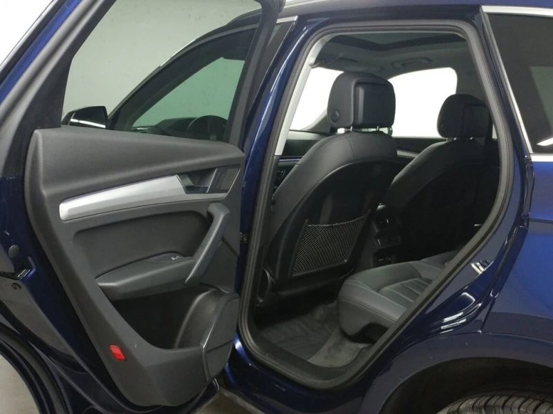 Audi Q5 * PROGRESSIV QUATTRO TOIT| ANGLE MORT| NAVI| CARPL, снимка 9 - Автомобили и джипове - 52842844