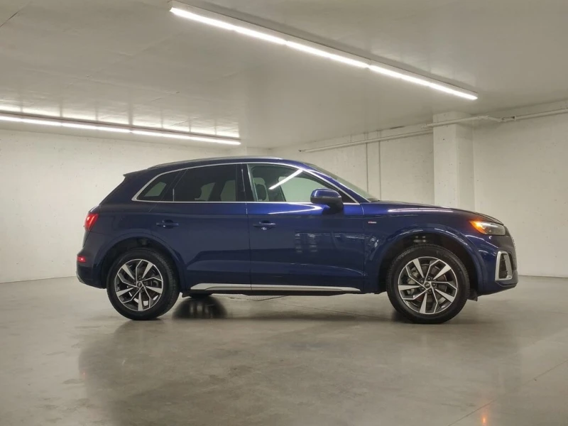 Audi Q5 * PROGRESSIV QUATTRO TOIT| ANGLE MORT| NAVI| CARPL, снимка 3 - Автомобили и джипове - 52842844