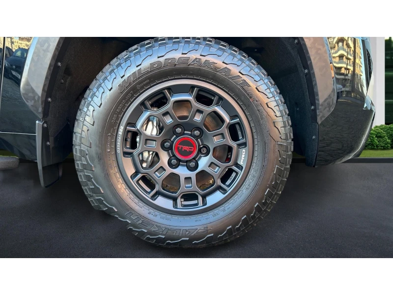 Toyota Sequoia TRD PRO, Hybrid, AWD  , Месечна вноска от 2300  , снимка 16 - Автомобили и джипове - 53020586