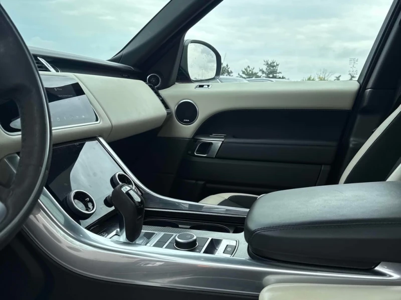 Land Rover Range Rover Sport * HST * CARFAX * 8ZF * КОМПЛЕКТ ГУМИ * PANO, снимка 14 - Автомобили и джипове - 53304991