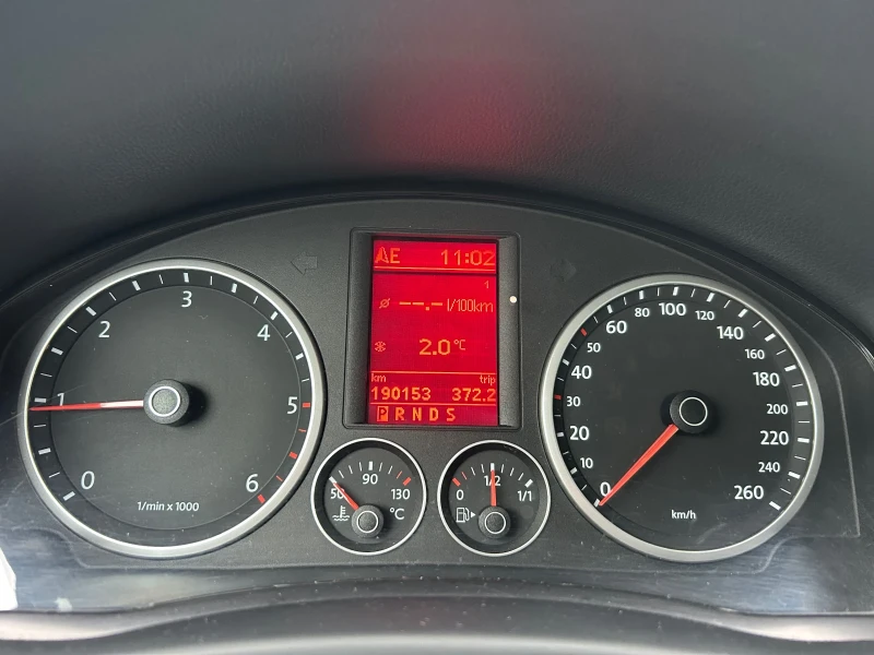 VW Tiguan 2.0 TDI 140 4Motion, снимка 6 - Автомобили и джипове - 53329041