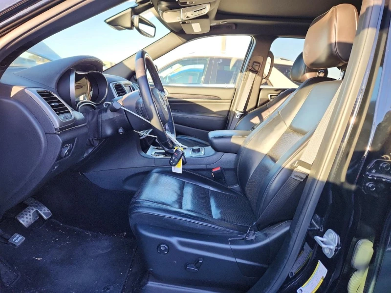 Jeep Grand cherokee OVERLAND* DISTRONIC* PANOROOF* COOLED-SEATS* , снимка 8 - Автомобили и джипове - 53461822