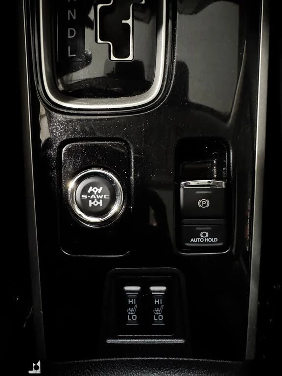 Mitsubishi Outlander GT S* ПОДГРЕВ* КАМЕРА* СЛЕДЕНЕ НА ЛЕНТИ* МЪРТВА ТО, снимка 11 - Автомобили и джипове - 52553834