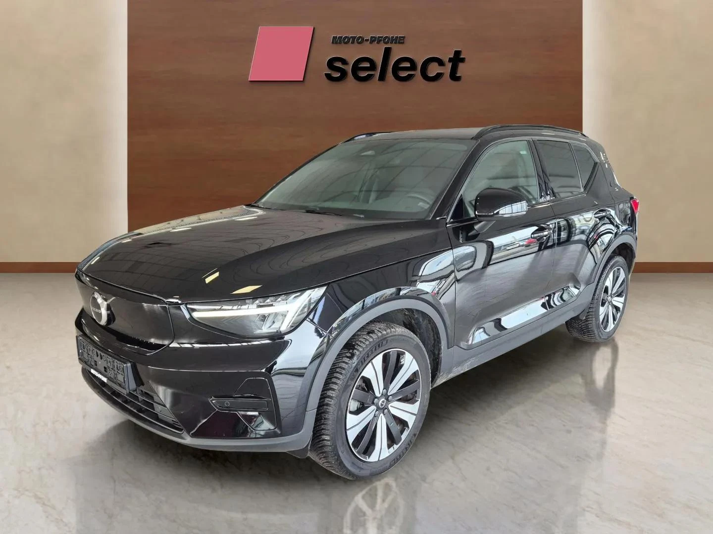 Volvo XC40 69 kWh, снимка 1