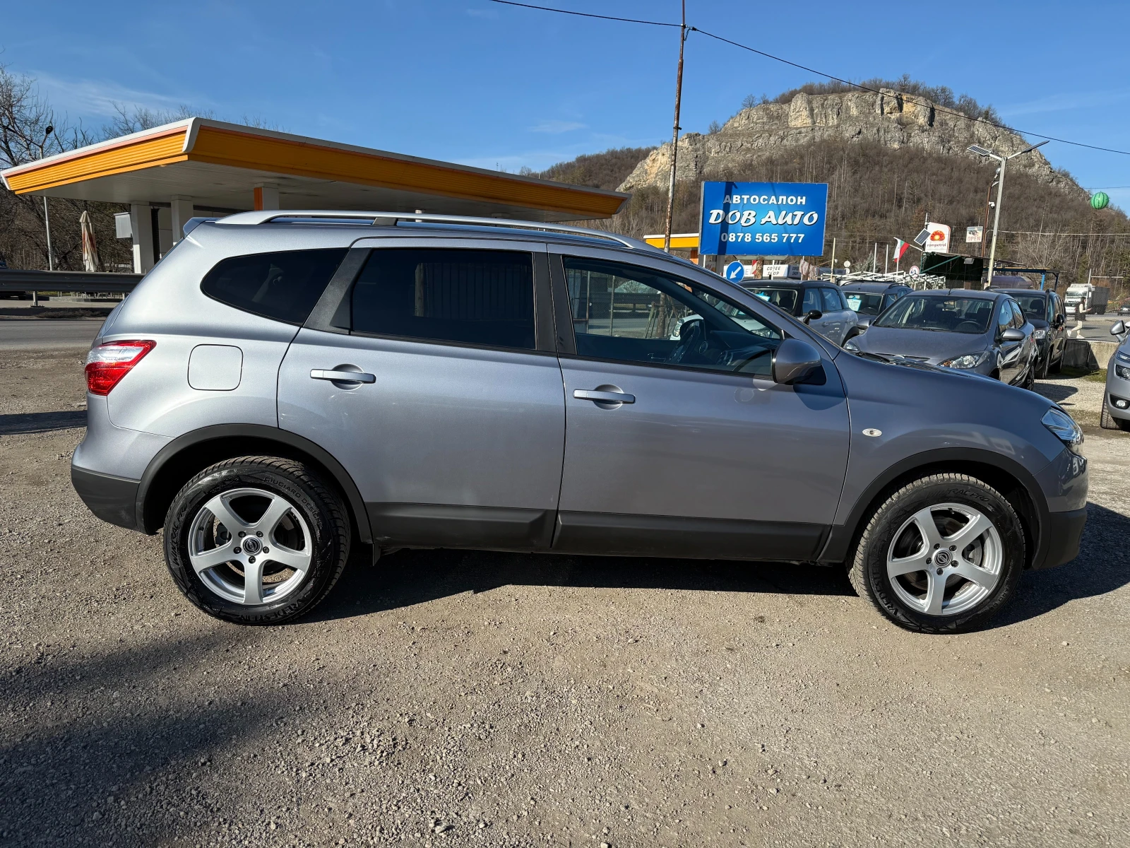 Nissan Qashqai 2.0i-141к.с-АВТОМАТИК-7мес-4х4-кам360-ПОНОРАМА - изображение 7