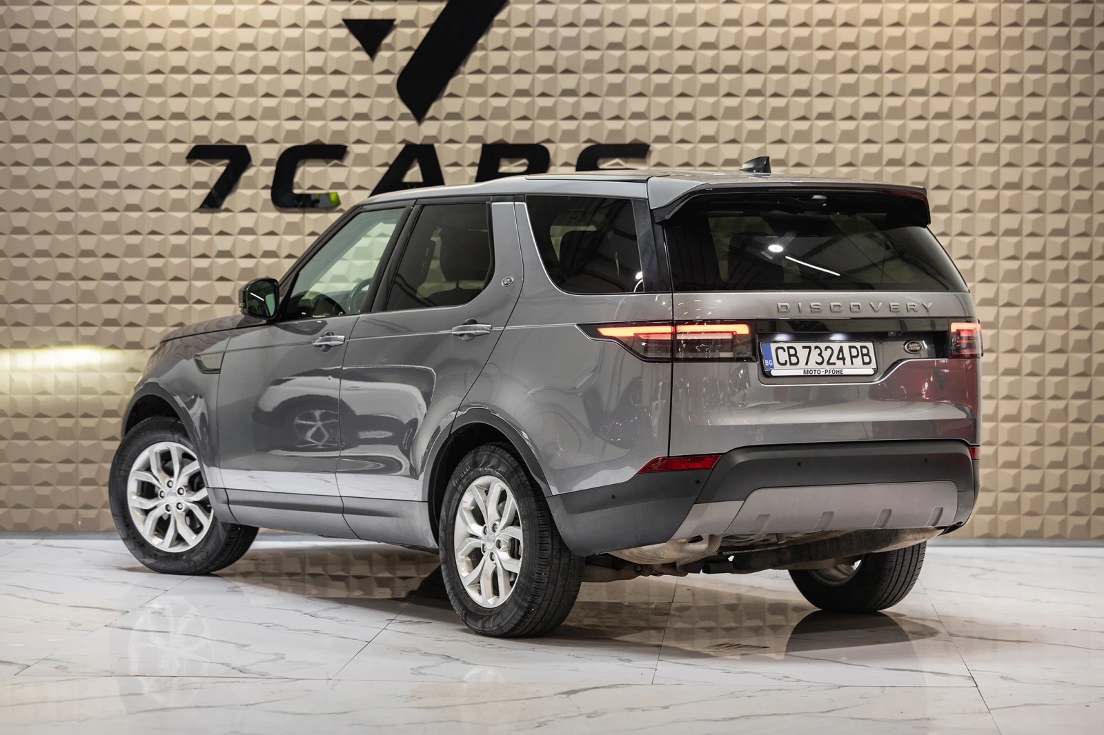 Land Rover Discovery V * ПЪЛНА СЕРВИЗНА ИСТОРИЯ*  - изображение 4