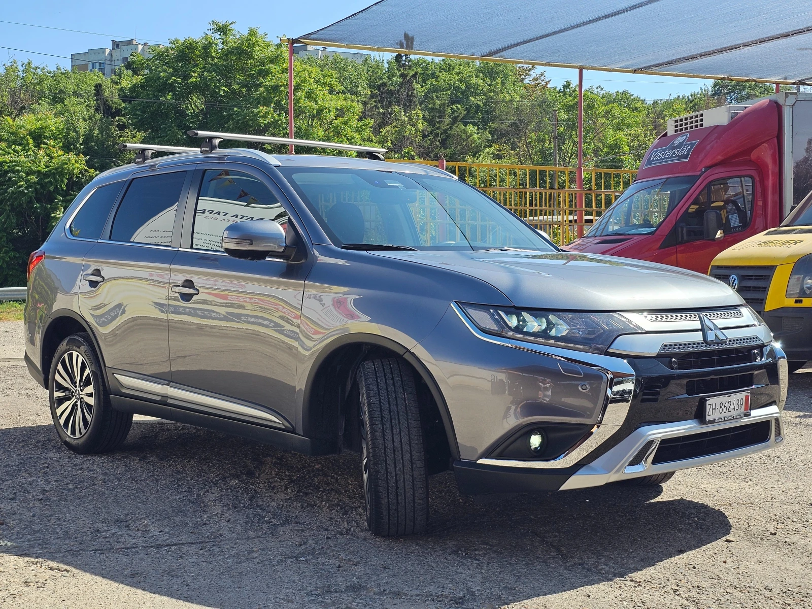 Mitsubishi Outlander 2.0 MIVEC DIAMOND  - изображение 5
