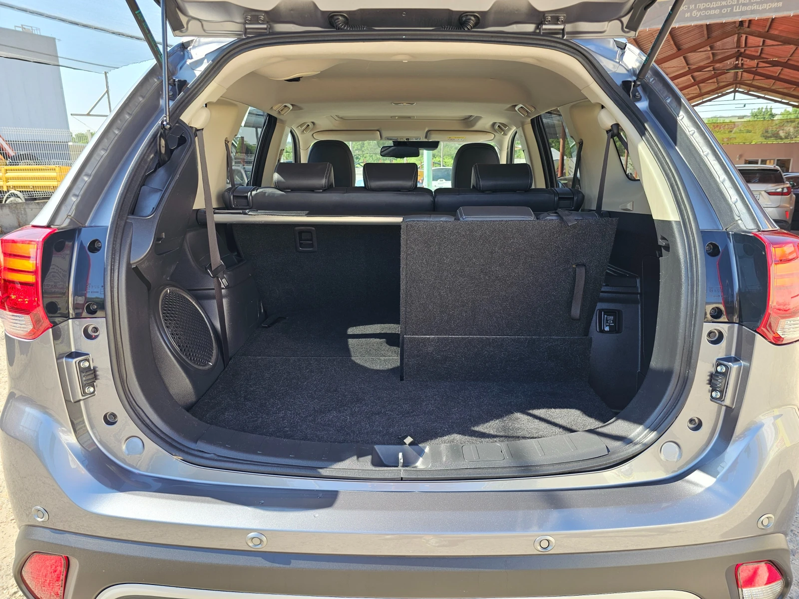 Mitsubishi Outlander 2.0 MIVEC DIAMOND  - изображение 10