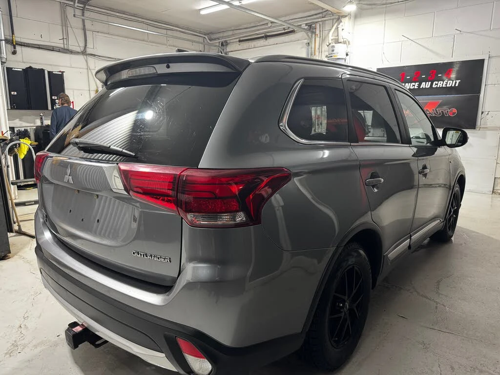 Mitsubishi Outlander GT S* ПОДГРЕВ* КАМЕРА* СЛЕДЕНЕ НА ЛЕНТИ* МЪРТВА ТО - изображение 3