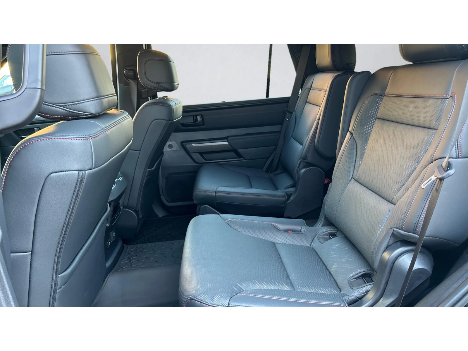 Toyota Sequoia TRD PRO, Hybrid, AWD  , ������� ������ �� 2300   | Mobile.bg � ����������� 11