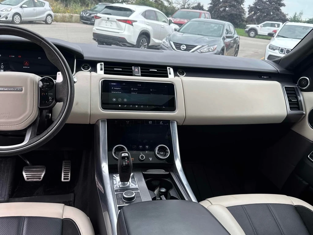 Land Rover Range Rover Sport * HST * CARFAX * 8ZF * �������� ���� * PANO | Mobile.bg � ����������� 9