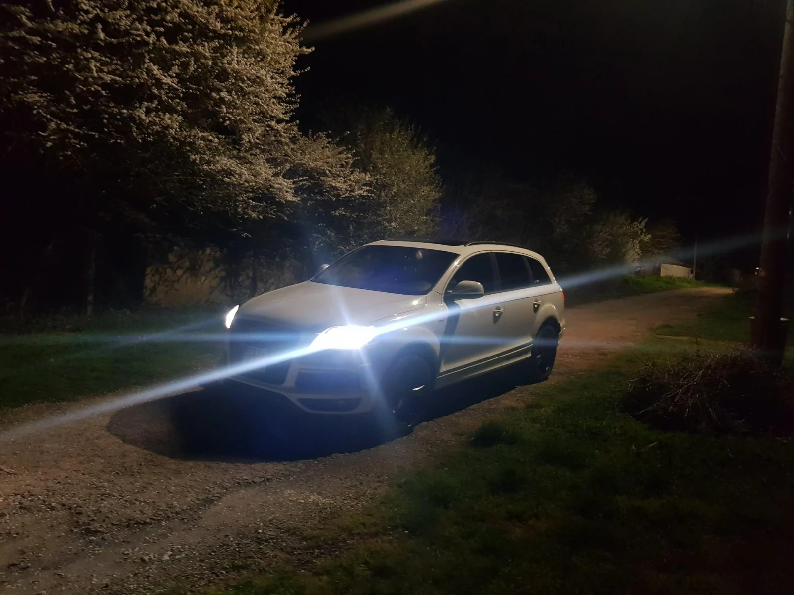 Audi Q7 AudiExclusive 4.2TDI 340HP 8ZF Gearbox, снимка 13 - Автомобили и джипове - 54229427