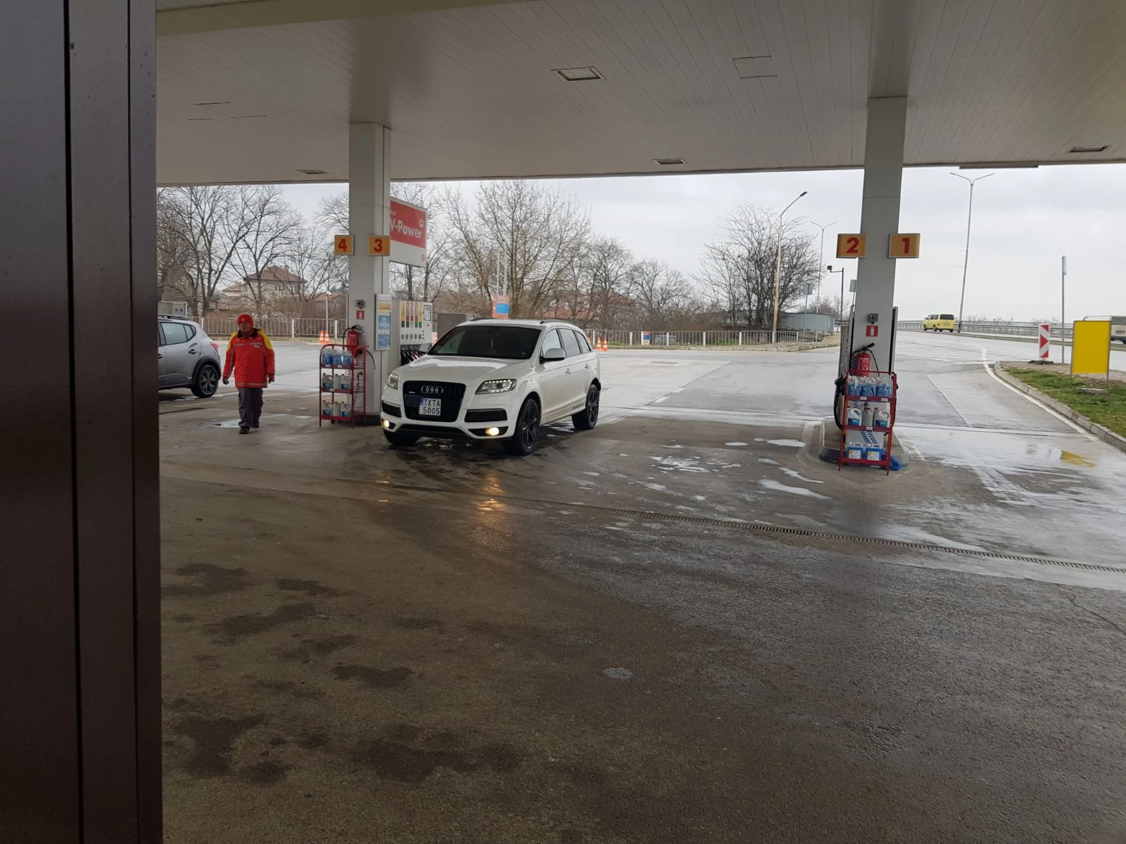 Audi Q7 AudiExclusive 4.2TDI 340HP 8ZF Gearbox, снимка 16 - Автомобили и джипове - 54229427