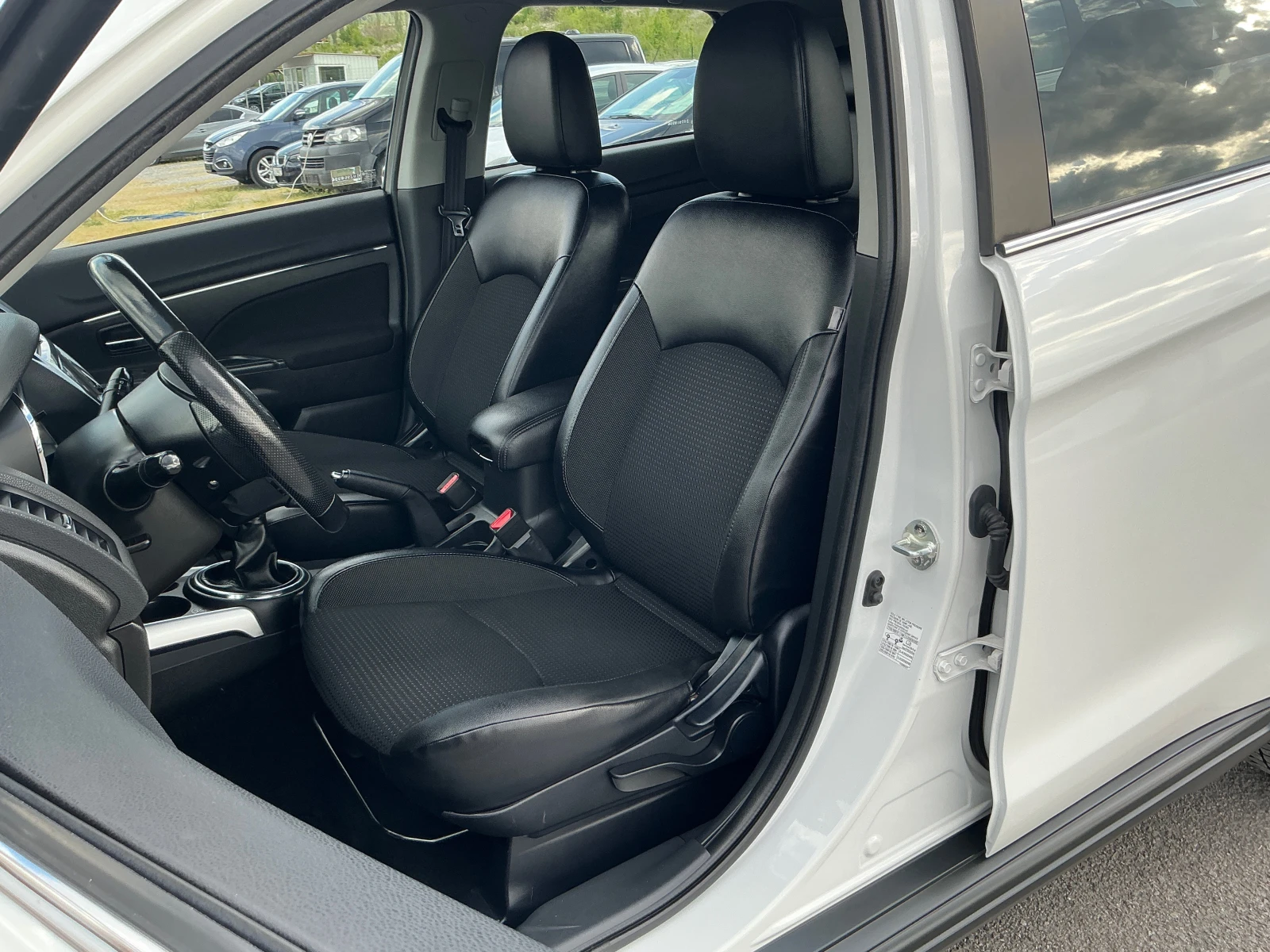 Citroen C4 AIRCROSS 1.6 HDI, снимка 13 - Автомобили и джипове - 54346473