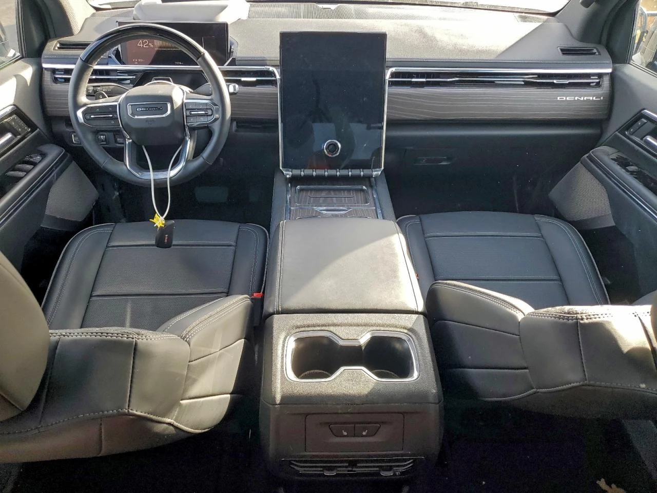 Gmc Sierra EV DENALI AWD, снимка 8 - Автомобили и джипове - 54630473