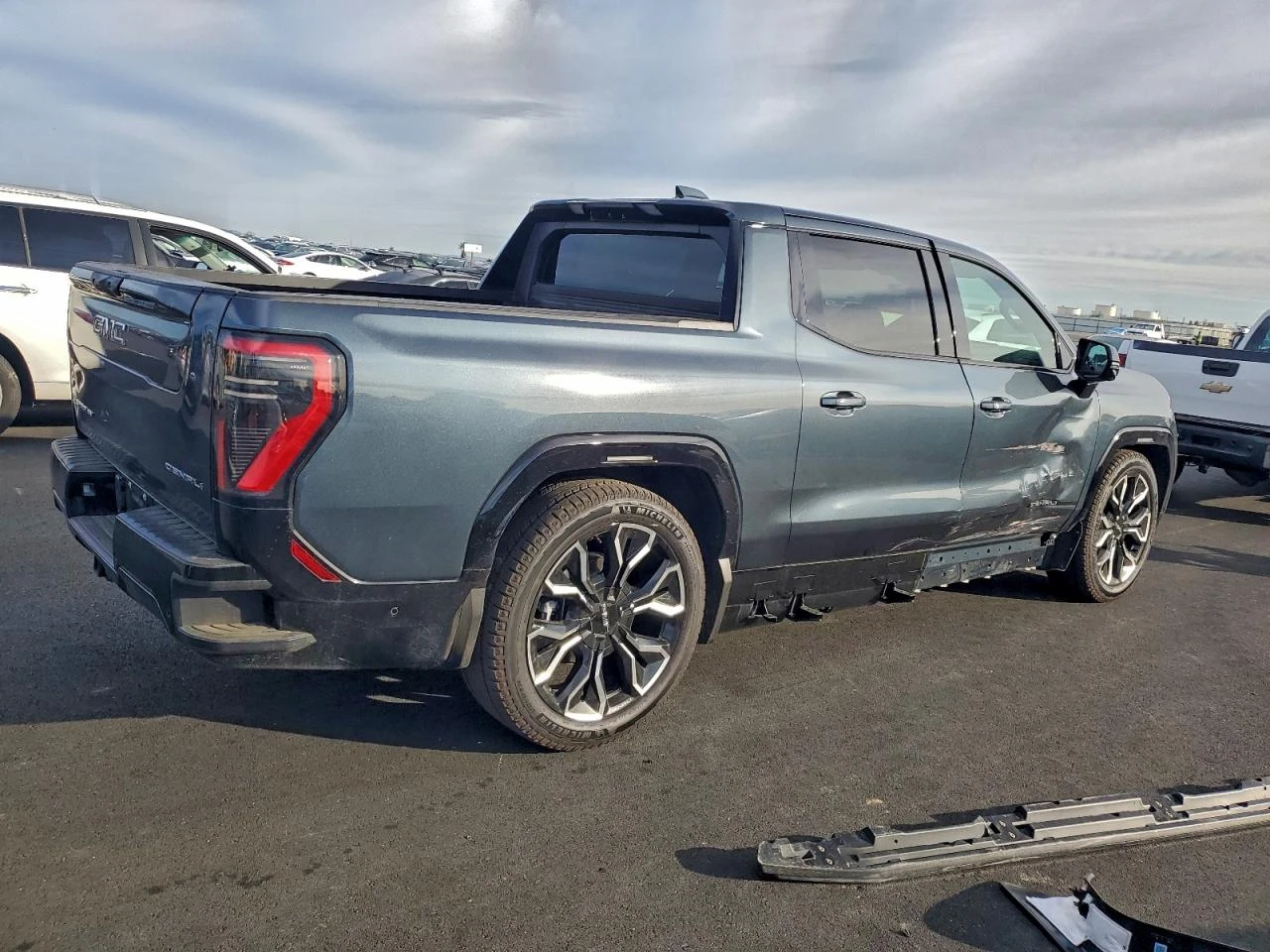 Gmc Sierra EV DENALI AWD, снимка 5 - Автомобили и джипове - 54630473