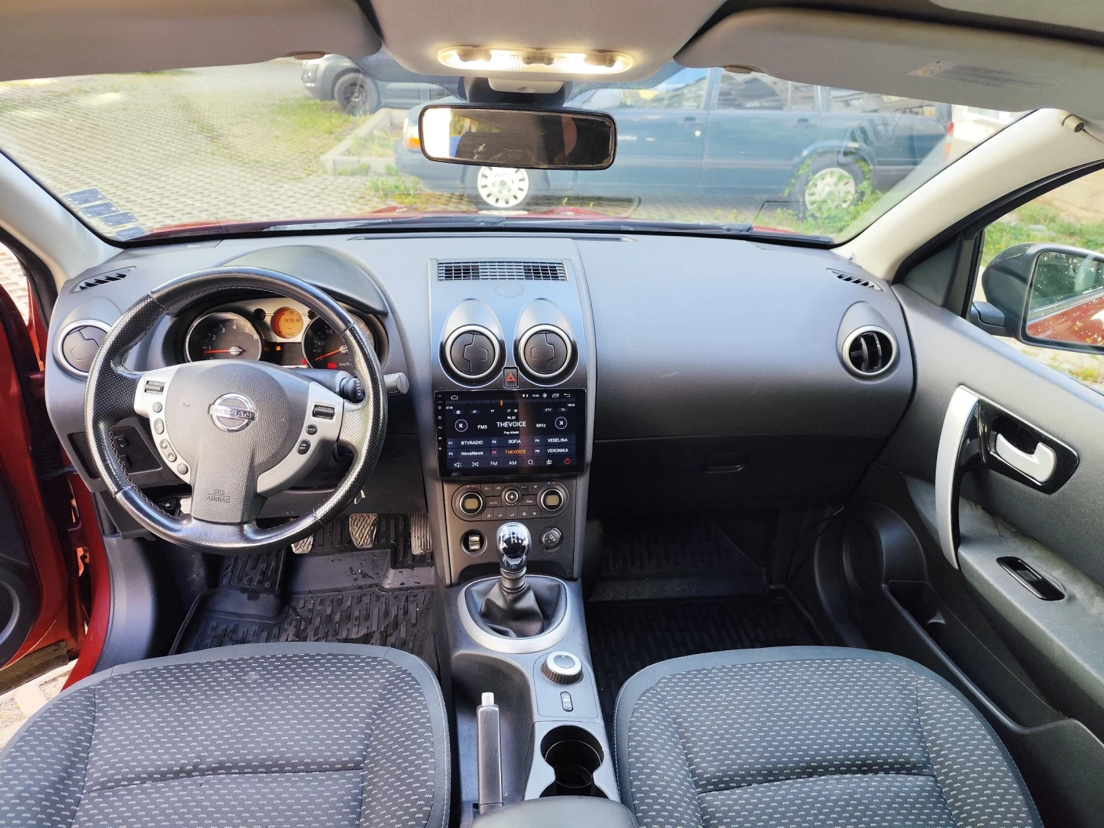 Nissan Qashqai 2.0i 4х4 с газ, снимка 11 - Автомобили и джипове - 55177069