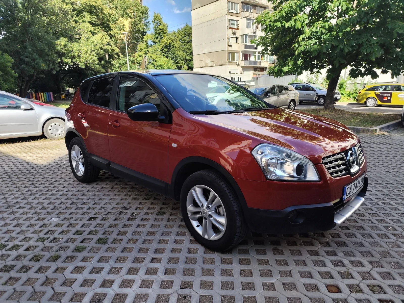 Nissan Qashqai 2.0i 4х4 с газ, снимка 4 - Автомобили и джипове - 55177069