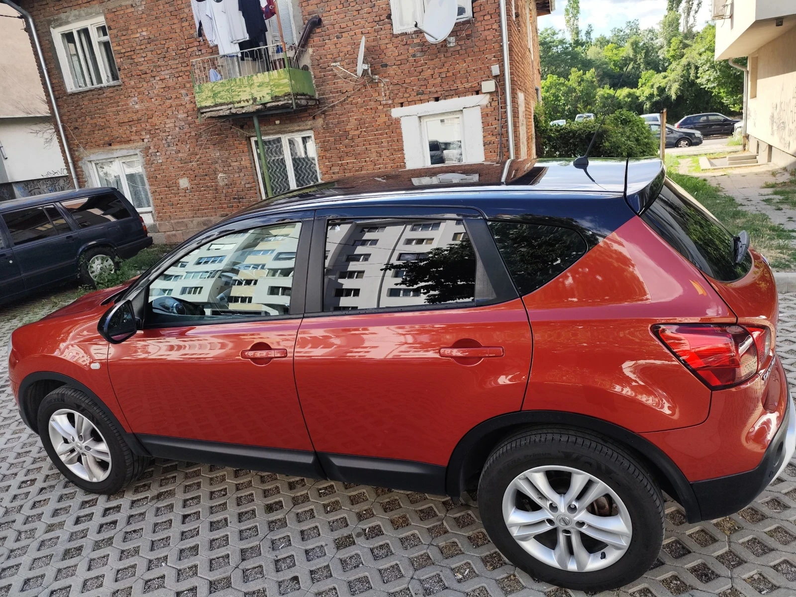 Nissan Qashqai 2.0i 4х4 с газ, снимка 13 - Автомобили и джипове - 55177069