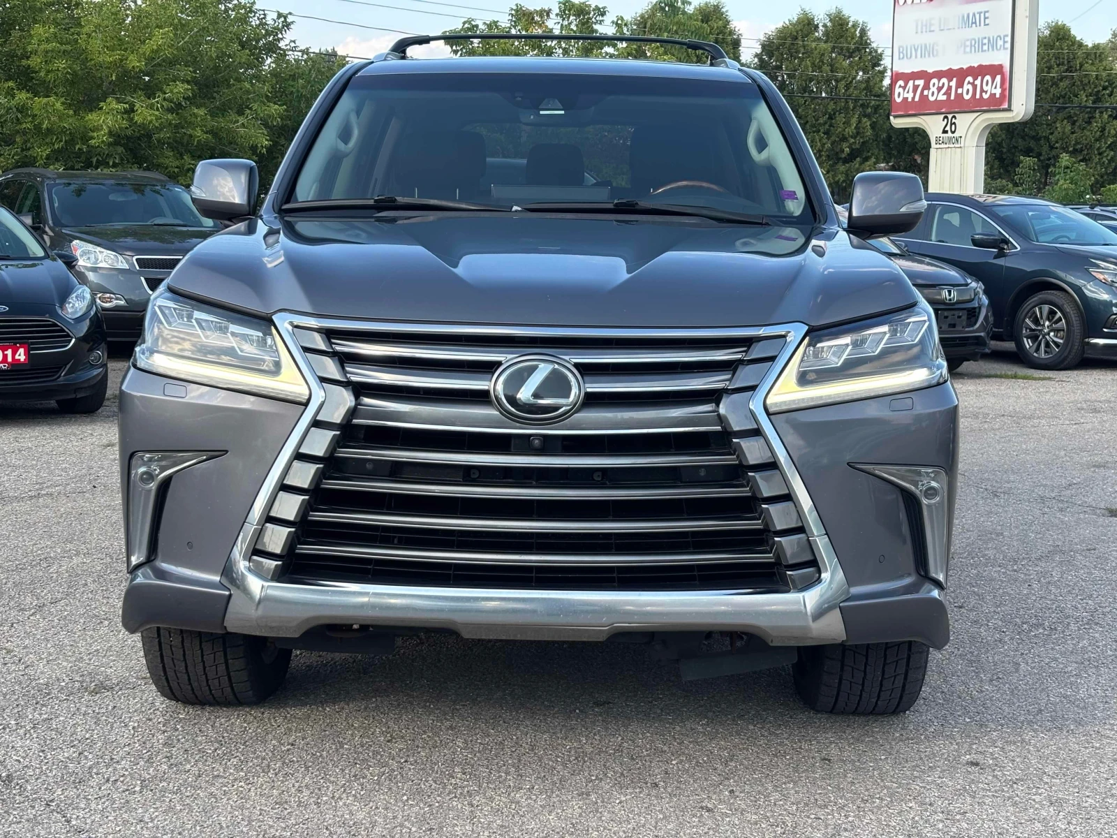 Lexus LX 570 * 4WD 4dr * CARFAX * ОПЦИЯ ЗА ФИНАНСИРАНЕ , снимка 6 - Автомобили и джипове - 55940237