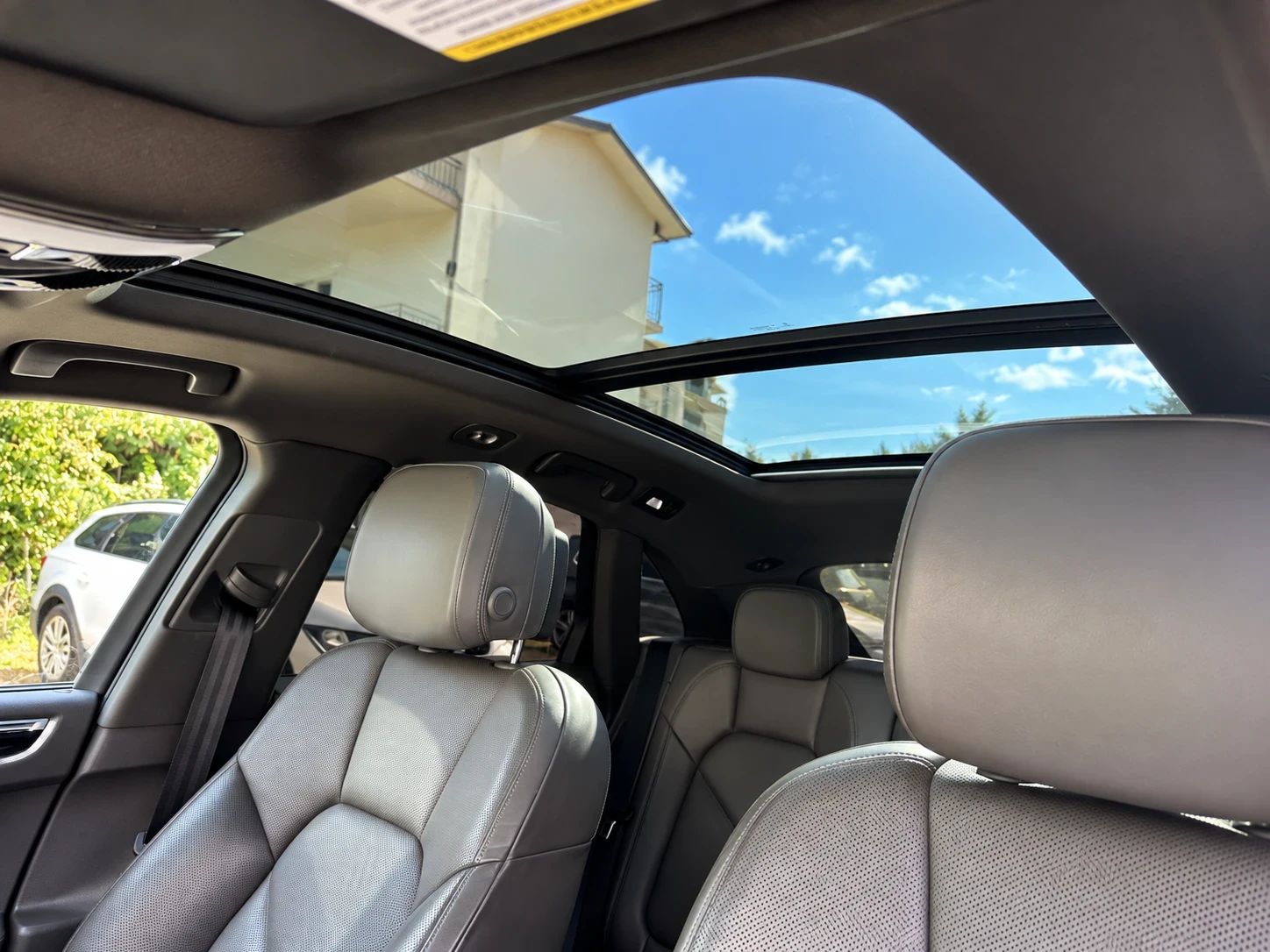 Porsche Macan, снимка 5 - Автомобили и джипове - 56113960