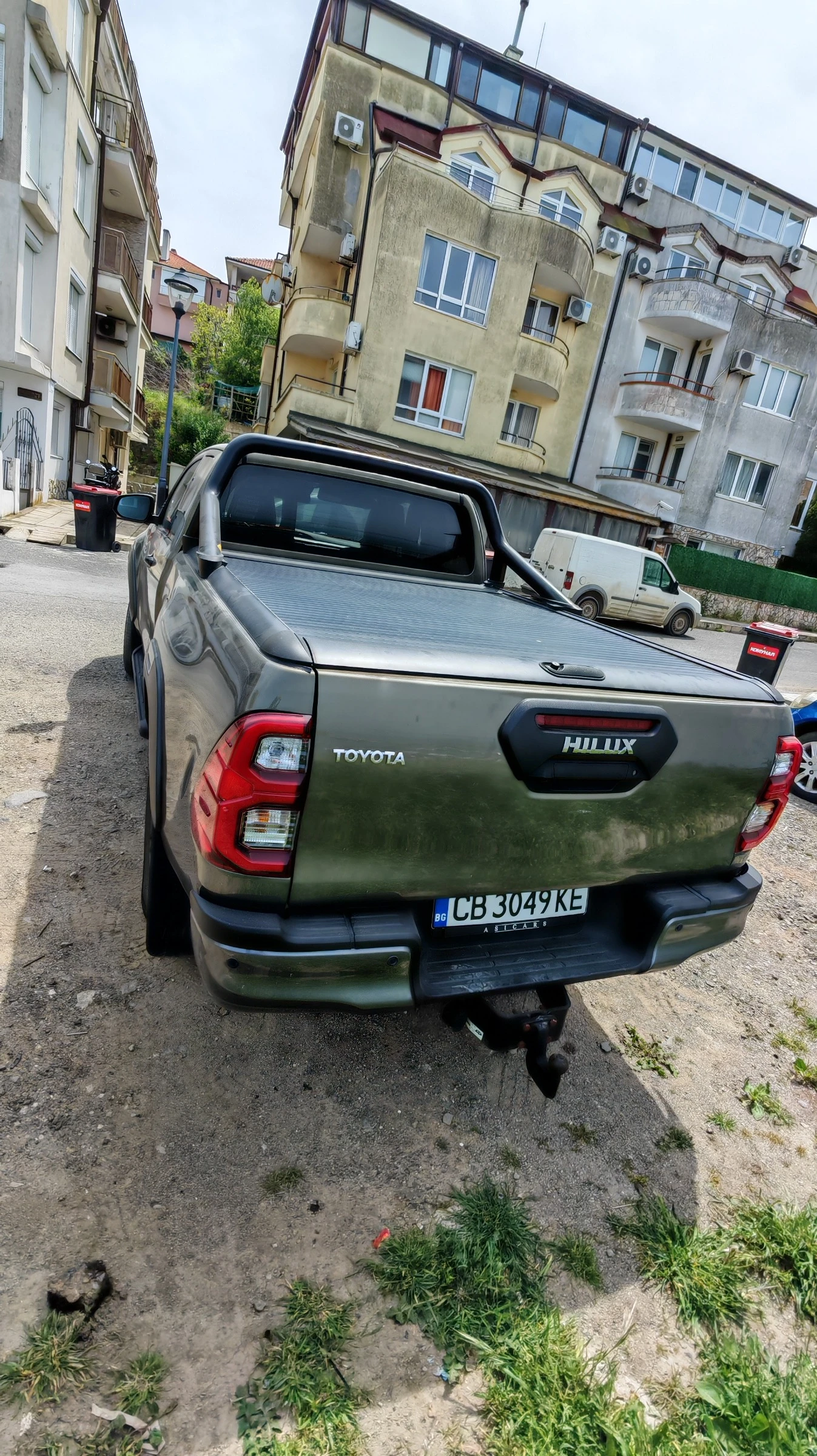Toyota Hilux 2800 см3 204 кс., снимка 5 - Автомобили и джипове - 56233700