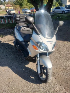  Piaggio X9