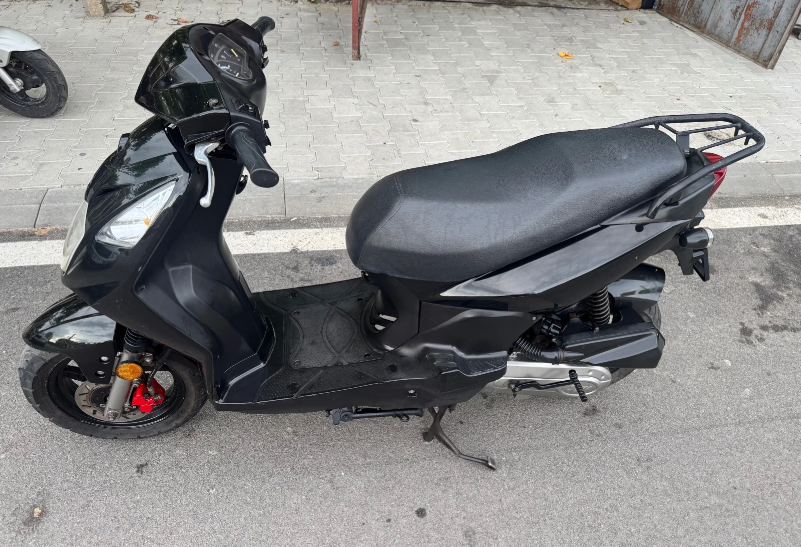 Sym Orbit 49cc - изображение 4