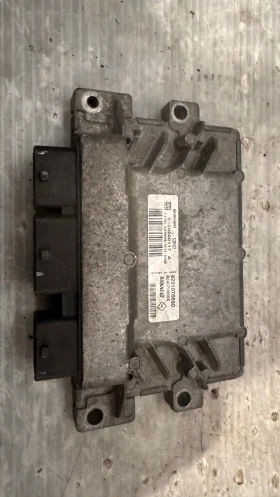        / ECU /    Renault Twingo -  8201076690 / 8200700695