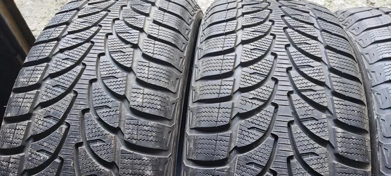 Гуми Зимни 265/60R18, снимка 2 - Гуми и джанти - 35125230