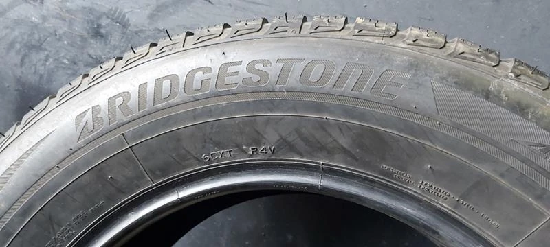 Гуми Зимни 265/60R18, снимка 5 - Гуми и джанти - 35125230