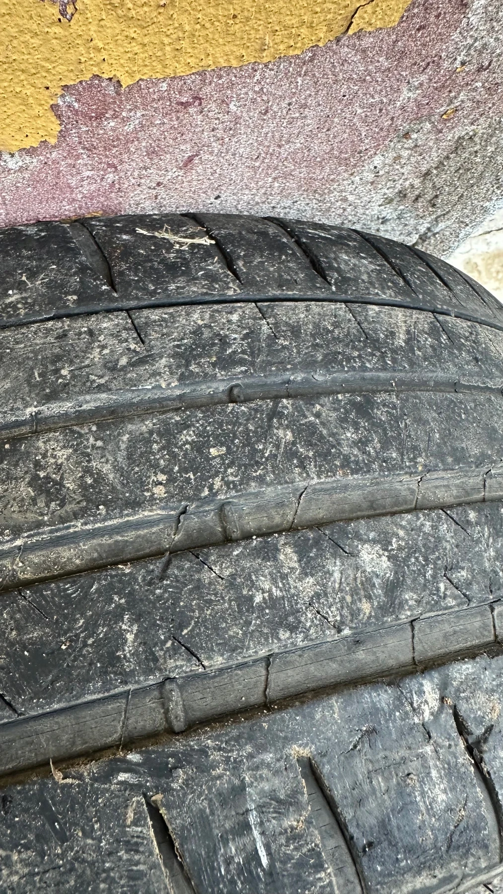 Гуми Летни 255/35R19, снимка 7 - Гуми и джанти - 54235080