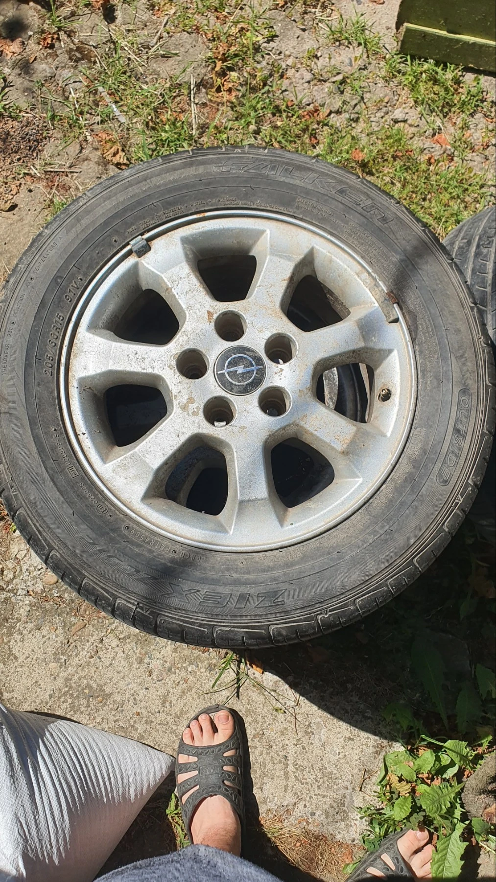 Гуми с джанти Firestone 205/60R15, снимка 3 - Гуми и джанти - 55258043