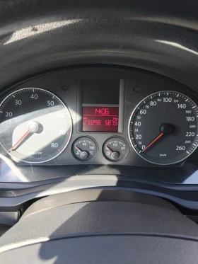 VW Golf 2.0 FSI - 2200 € / 4302.83 лв. - 58741651 4