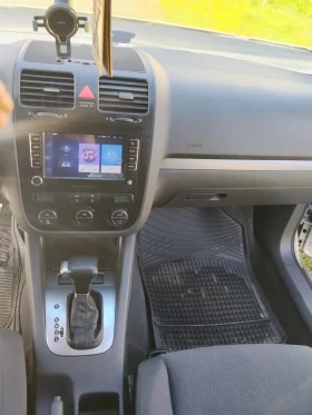 VW Golf 2.0 FSI - 2200 € / 4302.83 лв. - 58741651 6