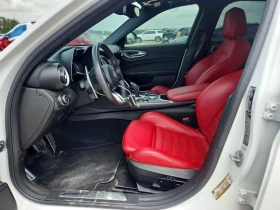 Alfa Romeo Giulia 2022 ALFA ROMEO GIULIA SUPER - 14900 € / 29141.87 лв. - 99254390 7