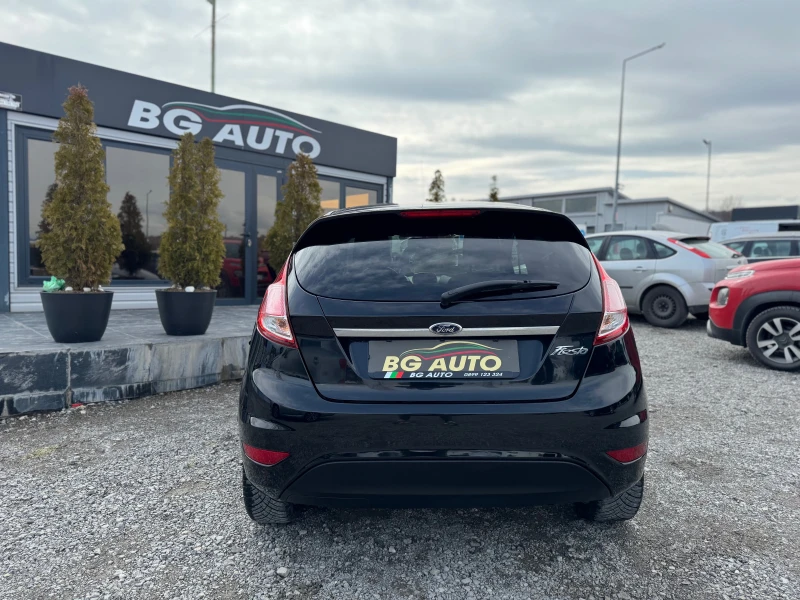 Ford Fiesta * ИТАЛИЯ* TITANIUM* ГАЗ* НАВИГАЦИЯ* , снимка 5 - Автомобили и джипове - 46356019