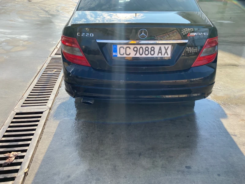 Mercedes-Benz C 220, снимка 11 - Автомобили и джипове - 47409085