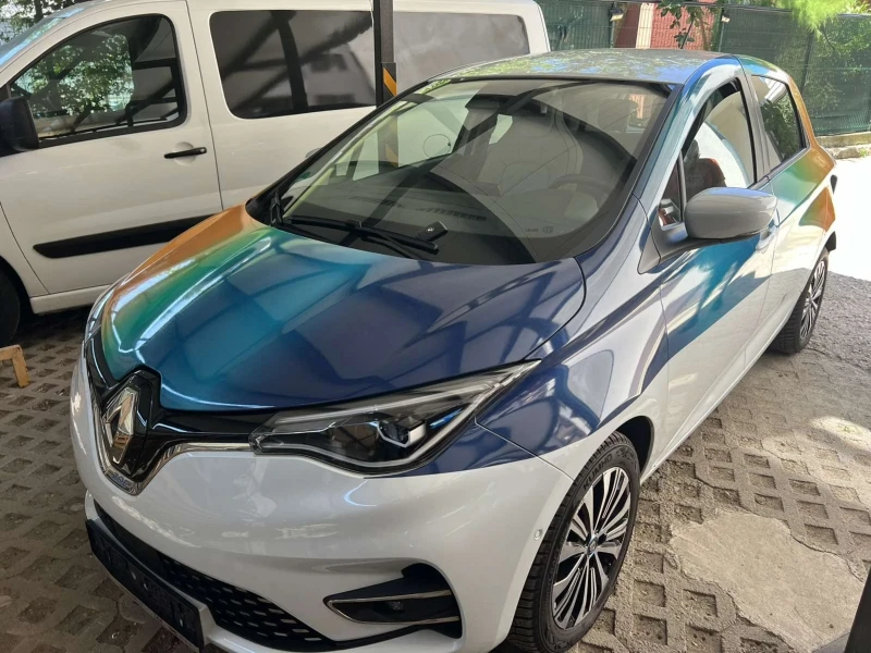 Renault Zoe, снимка 4 - Автомобили и джипове - 47762011