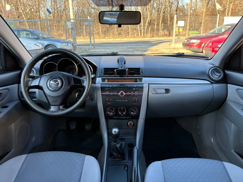 Mazda 3 1.4 i, снимка 11 - Автомобили и джипове - 48589290