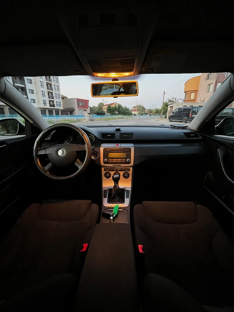 VW Passat, снимка 13 - Автомобили и джипове - 50900758