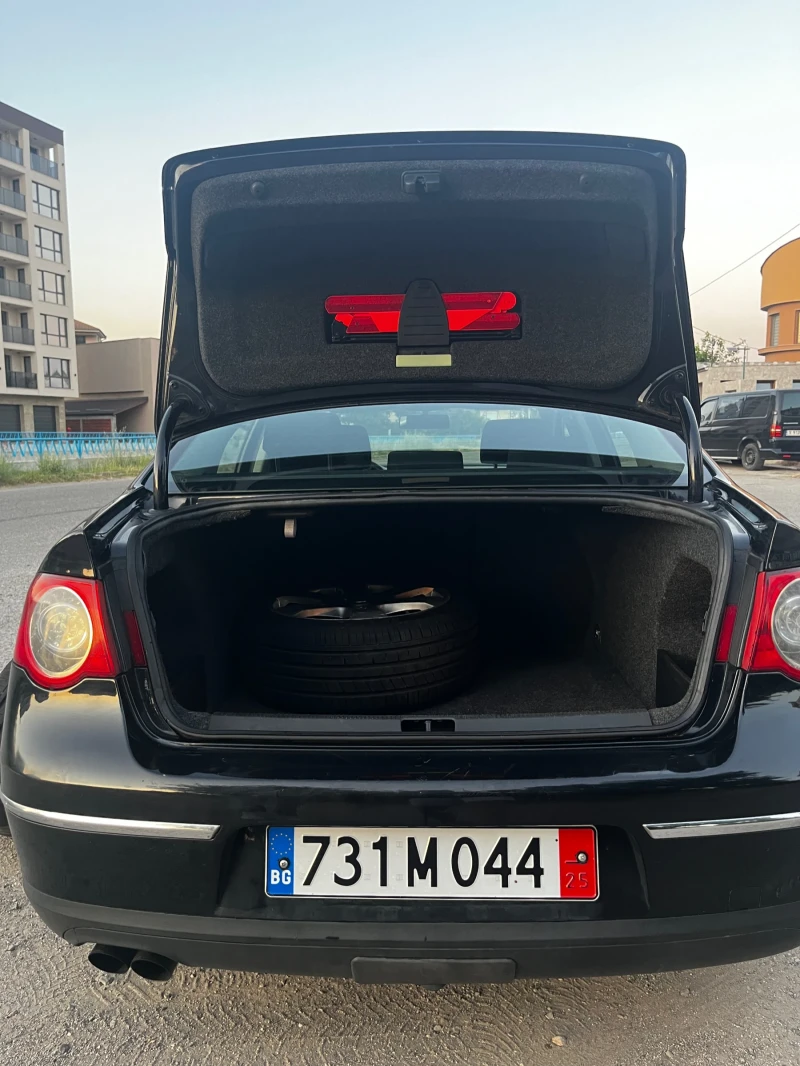 VW Passat, снимка 8 - Автомобили и джипове - 50900758
