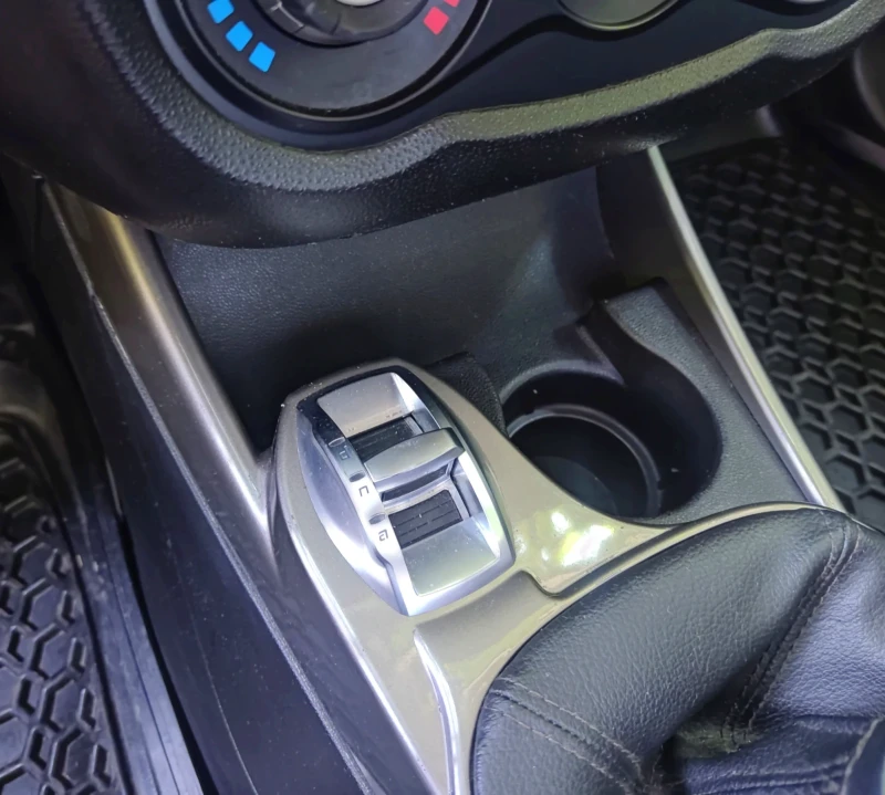 Alfa Romeo MiTo 1.4 Turbo / Фабрична газ, снимка 10 - Автомобили и джипове - 51447589