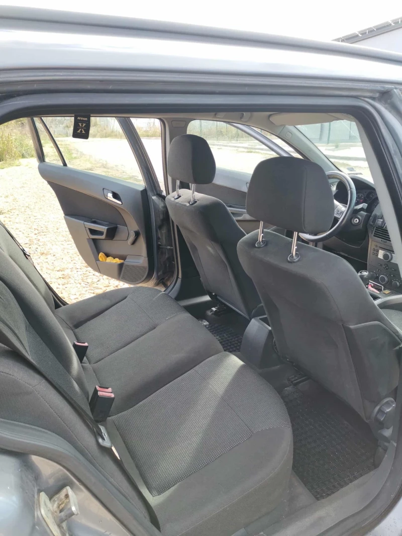 Opel Astra Бензин-Газ, снимка 9 - Автомобили и джипове - 52959049